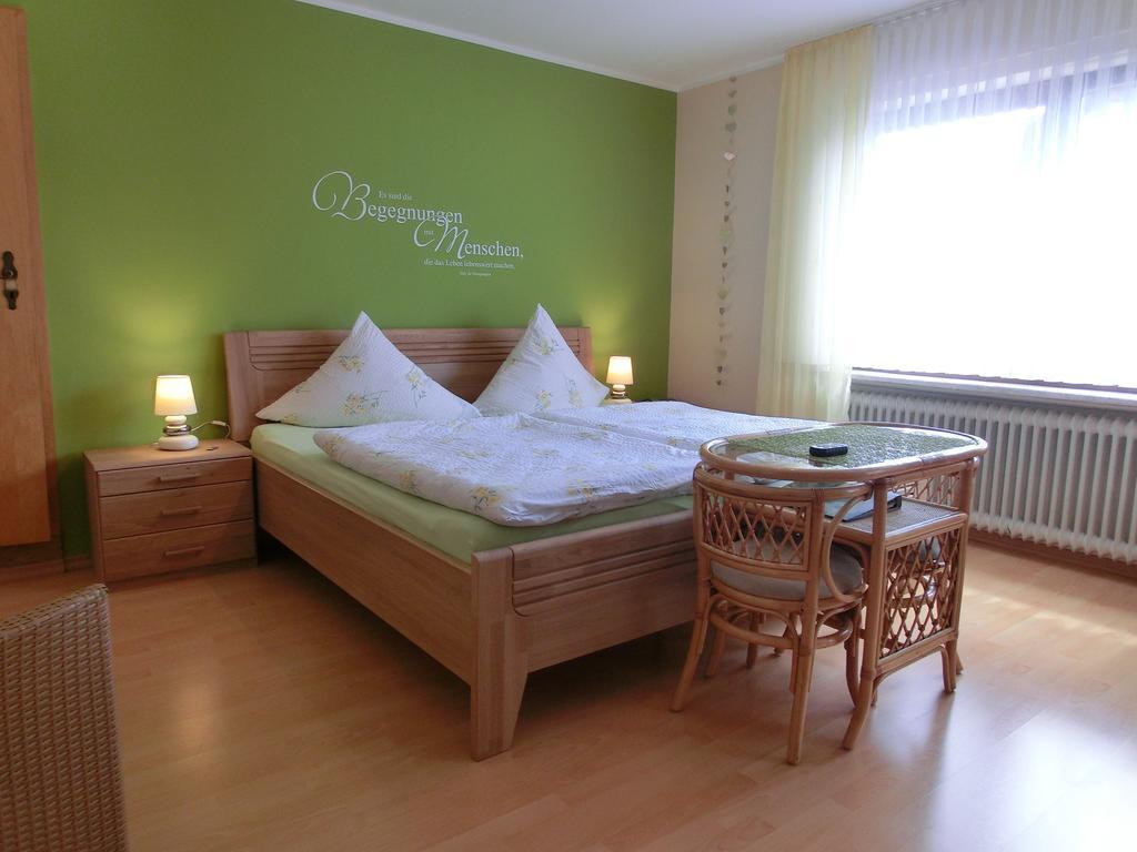 Bed and Breakfast Ferienweingut Hirschen Schulstrasse Burg  Номер фото
