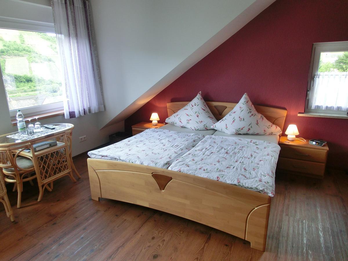Bed and Breakfast Ferienweingut Hirschen Schulstrasse Burg  Экстерьер фото